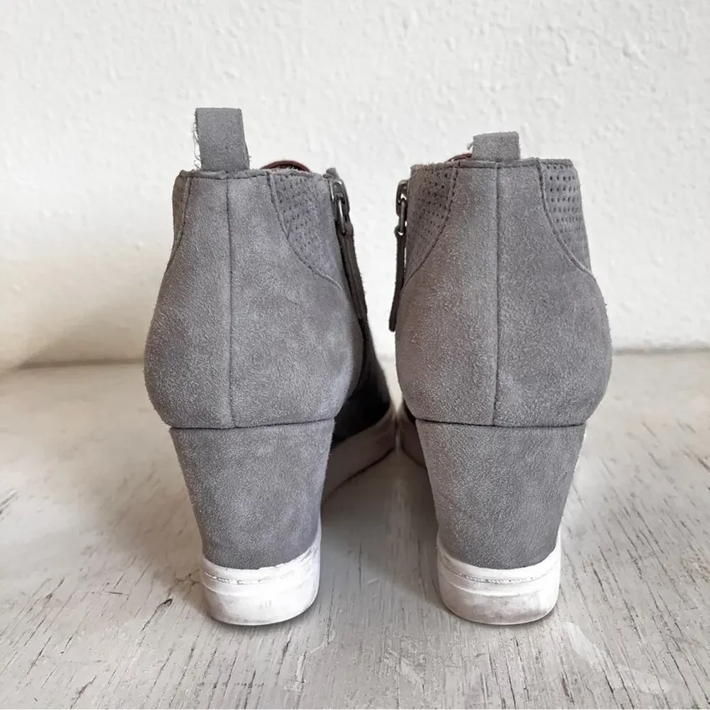 Linea Paolo Felicia grey suede wedge sneaker size 6.5